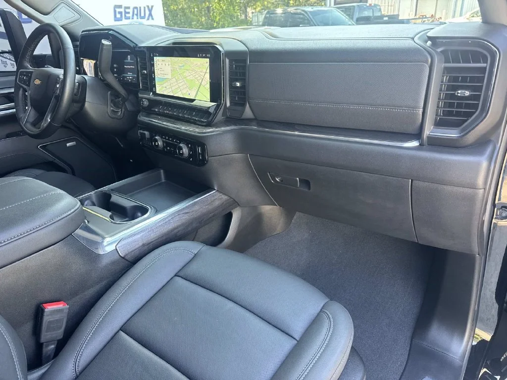Used 2025 Black Chevrolet LTZ image 25