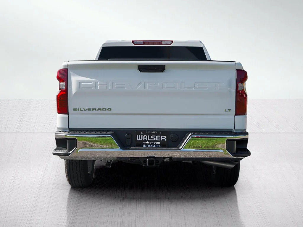 New 2026 Summit White Chevrolet LT image 4