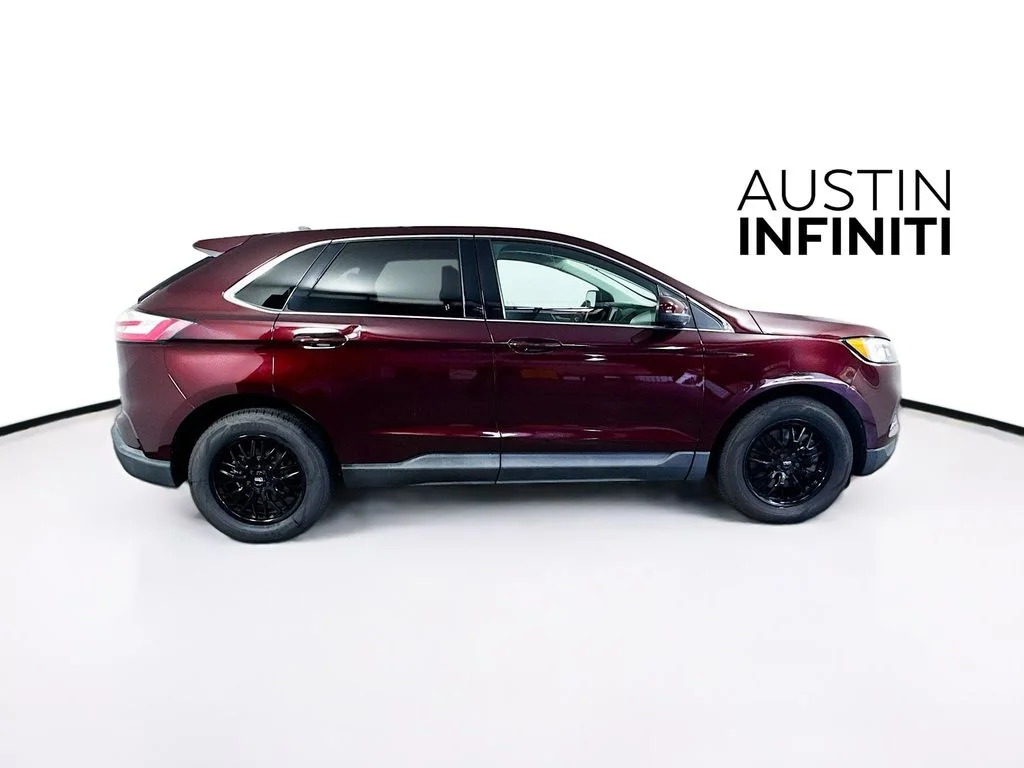 Used 2021 Red Ford SEL image 8