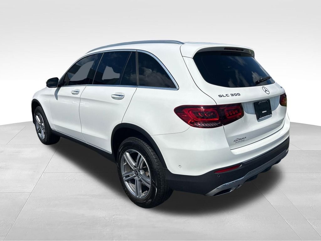 Used 2021 White Mercedes-Benz GLC 300 image 3