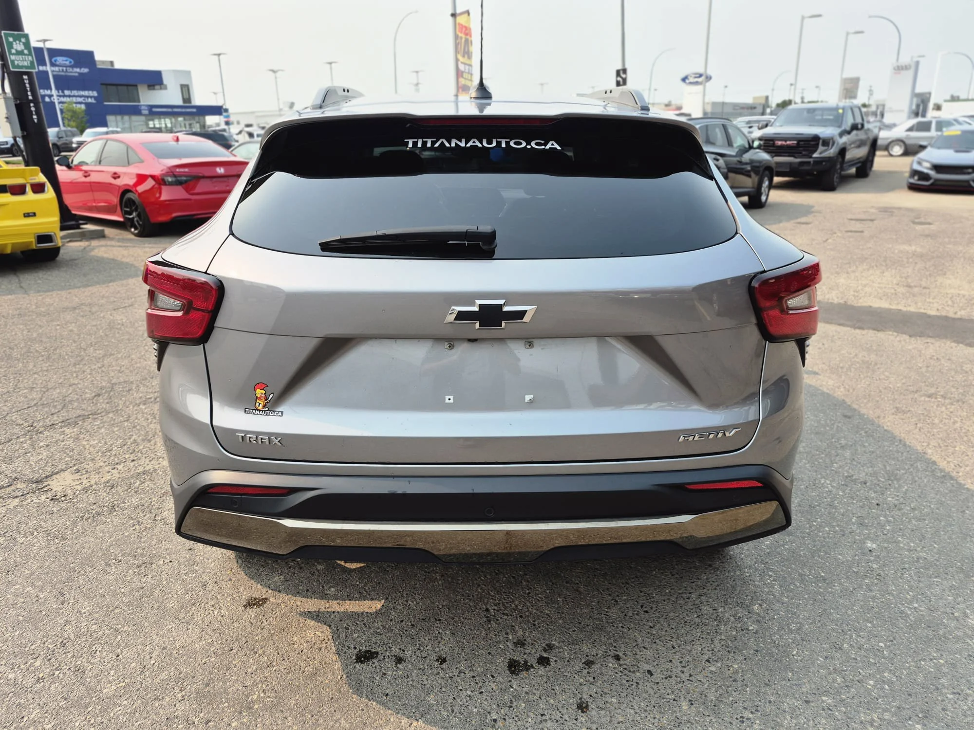 Certified Used 2024 Sterling Grey Metallic Chevrolet ACTIV*Htd Leather | Htd Wheel | Remote Start | Blind Spot Detection | CarPlay | Park Assist image 13