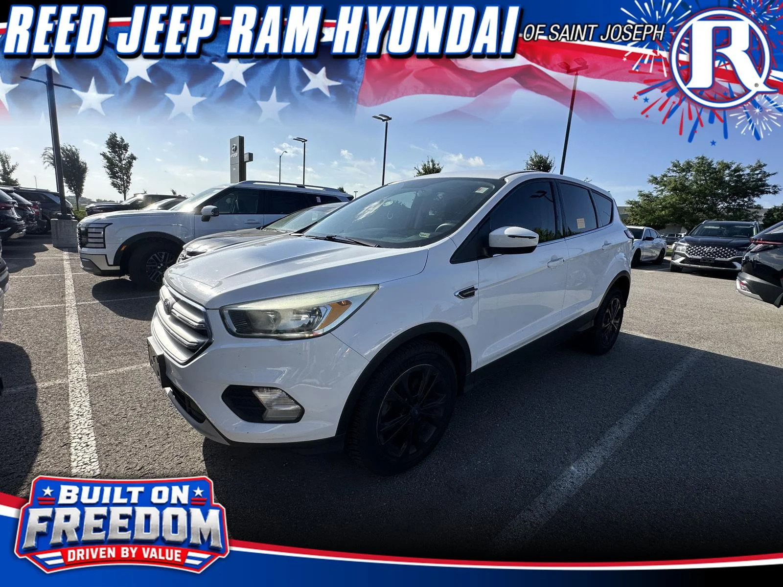 Used 2017 Oxford White Ford SE image 1