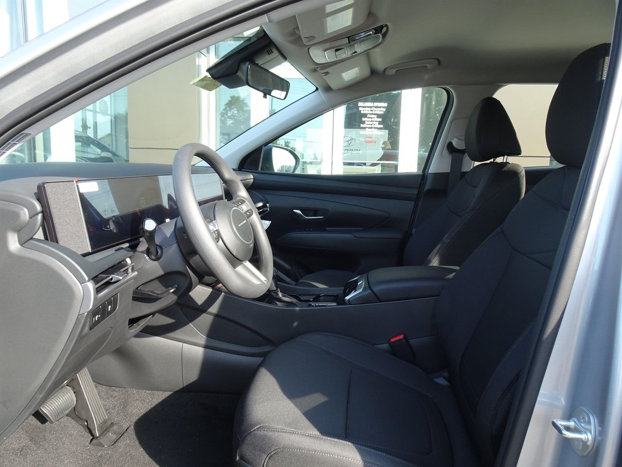 2025 Hyundai Tucson SE - Photo 8
