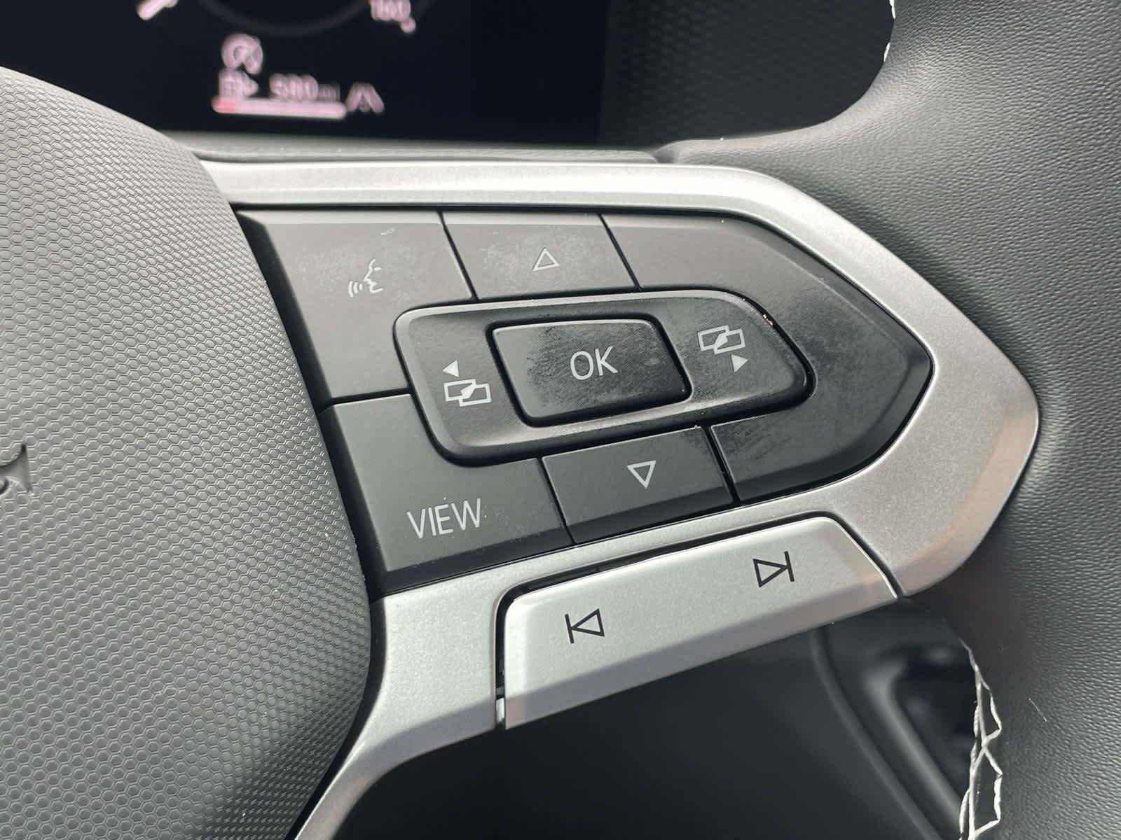 New 2026 2R2R/ Volkswagen SE image 32
