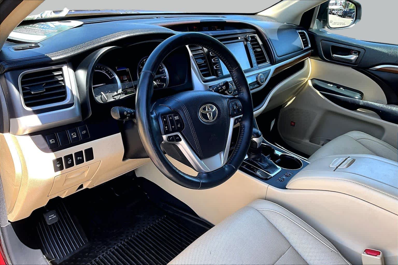 Used 2017 Ooh La La Rouge Mica Toyota Hybrid Limited Platinum image 17