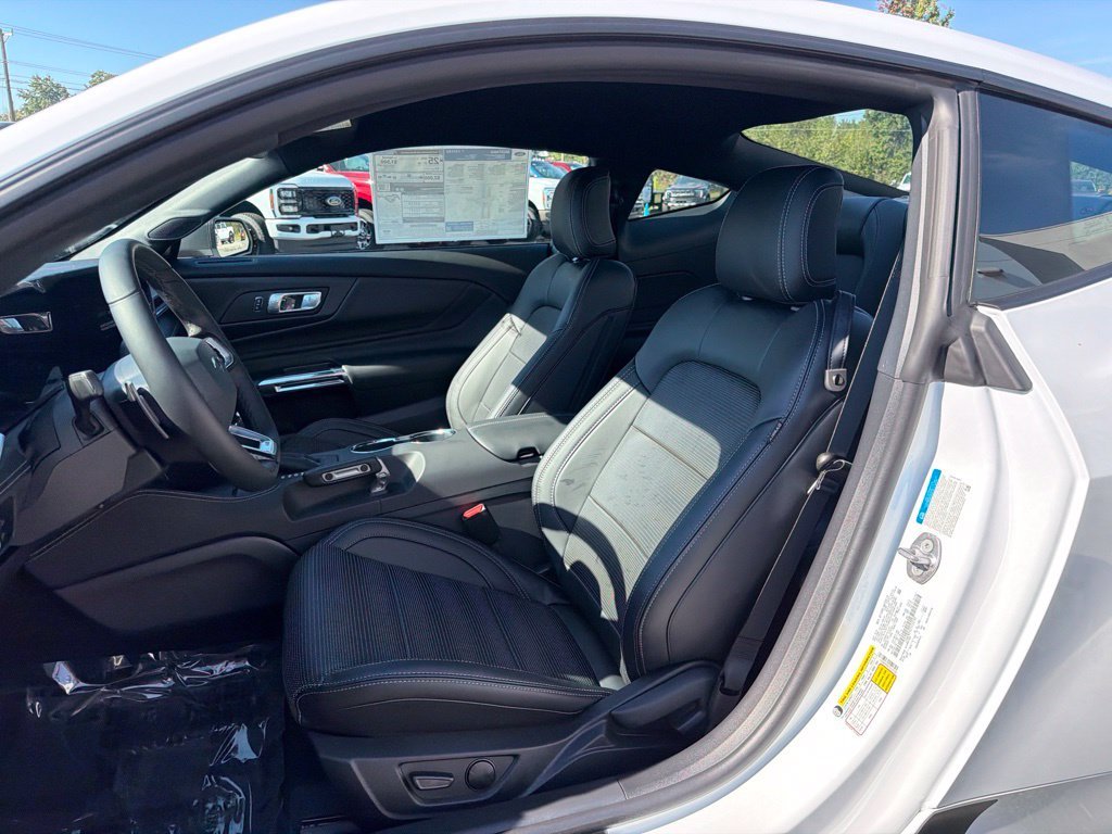 New 2026 Oxford White Ford EcoBoost Premium image 9