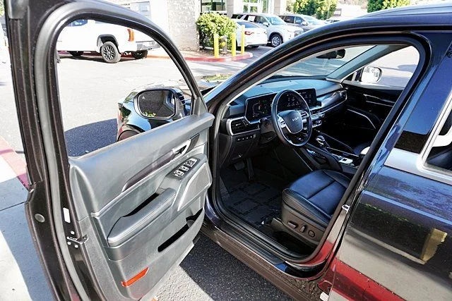 Used 2025 Gray Kia S image 35