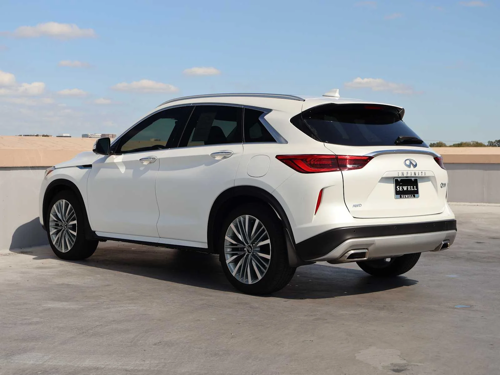 Certified Used 2024 Radiant White INFINITI SENSORY image 6