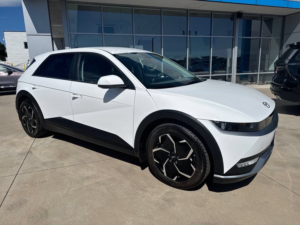 Used 2024 Atlas White Hyundai SE image 7