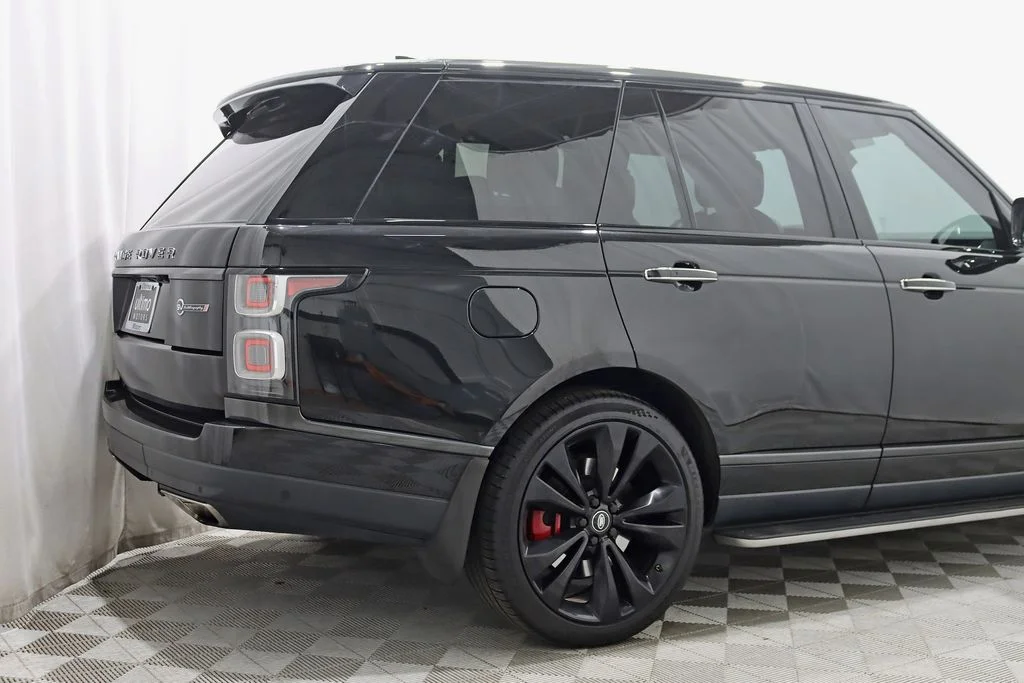 Used 2021  Land Rover SVAutobiography image 10