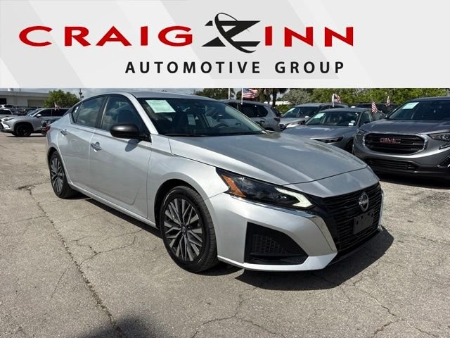 Used 2024 Silver Nissan 2.5 SV image 1