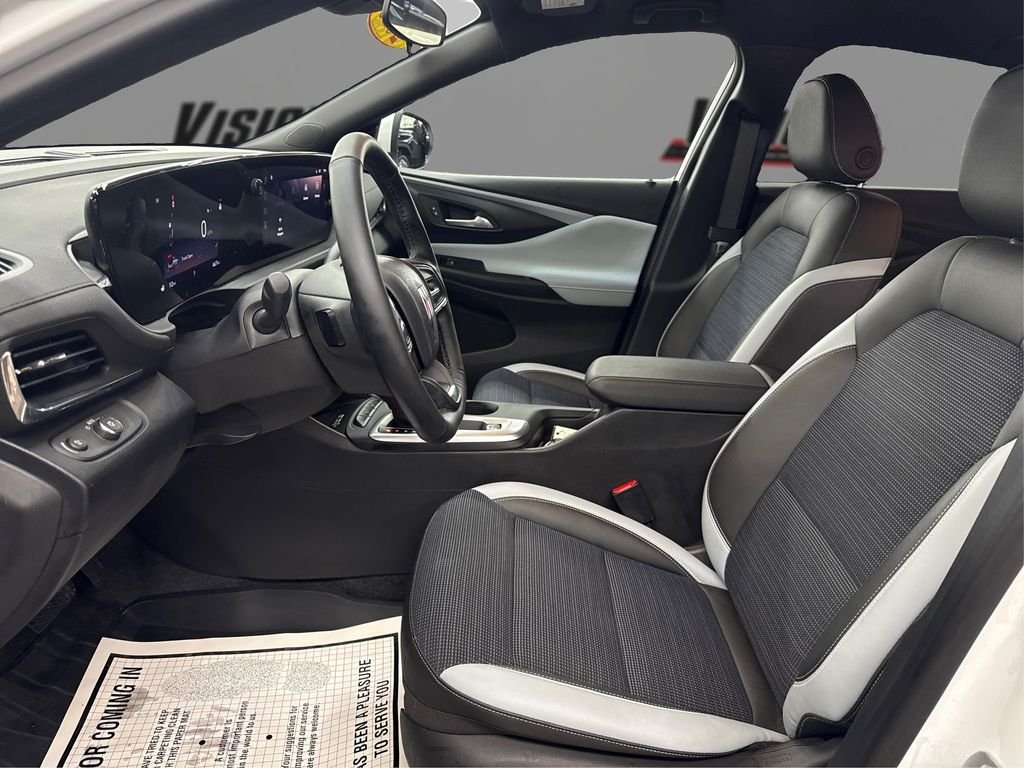 Used 2025 White Buick Preferred image 9