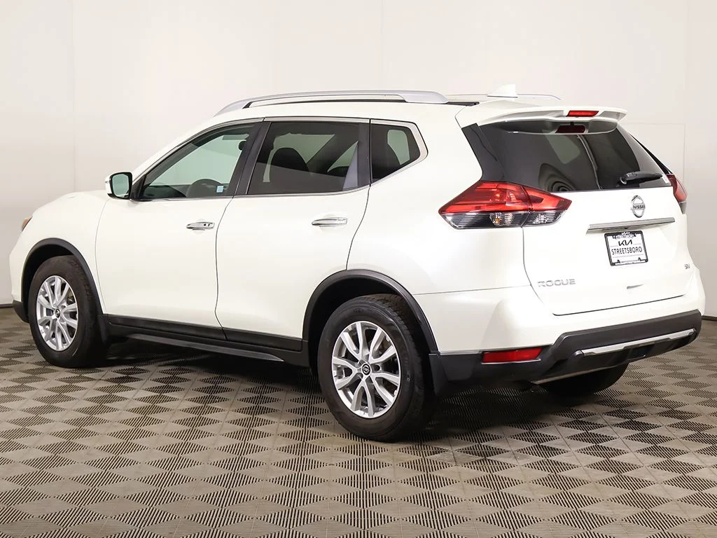 Used 2017 White Nissan SV image 6