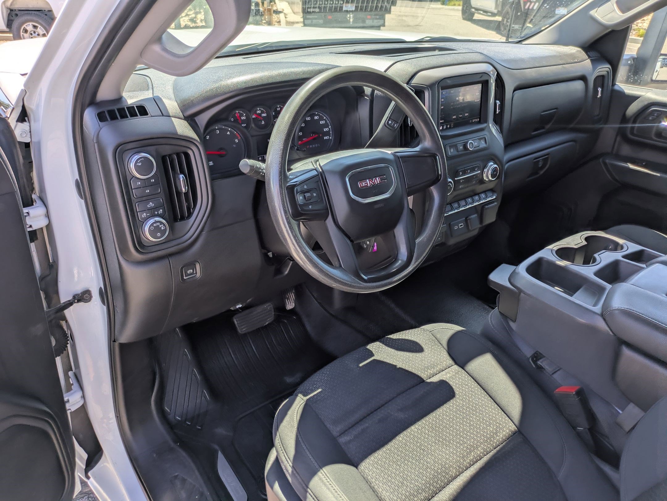 Used 2021 Summit White GMC Base image 14