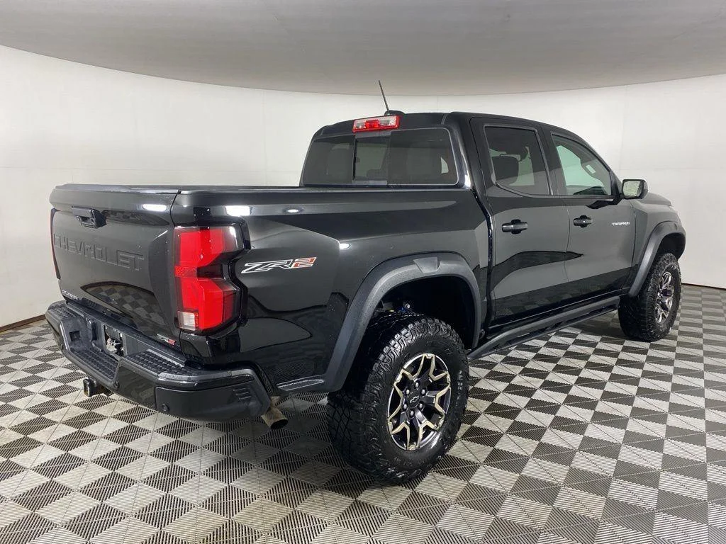 Used 2024 Black Chevrolet ZR2 image 7