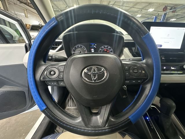 Used 2023 White Toyota LE image 15