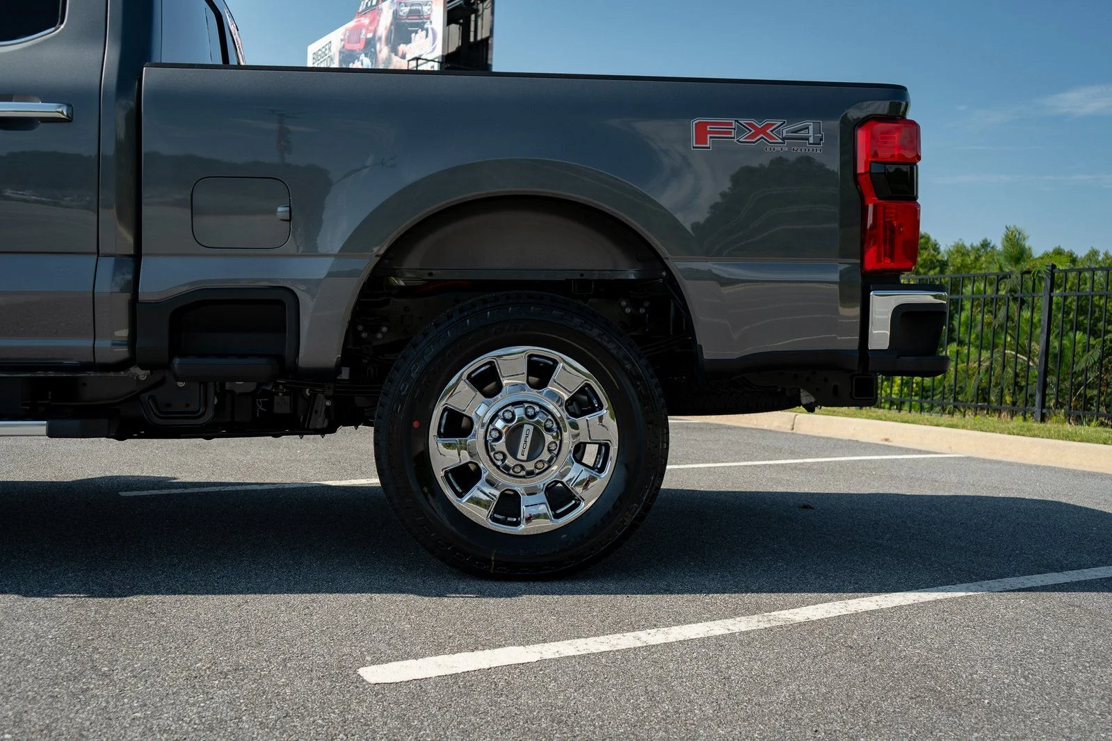 2026 Ford F-250 Super Duty Lariat - Photo 6