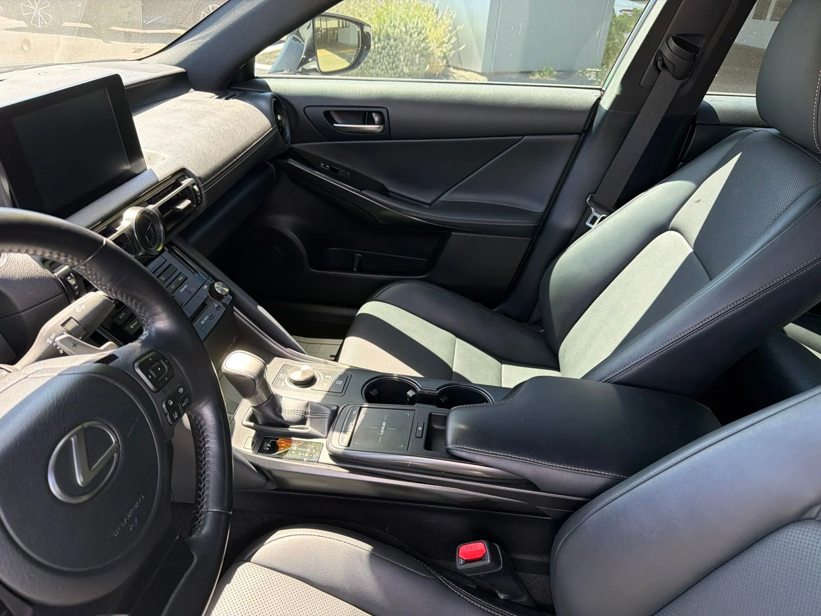 Used 2023 White Pearl Lexus 300 image 6