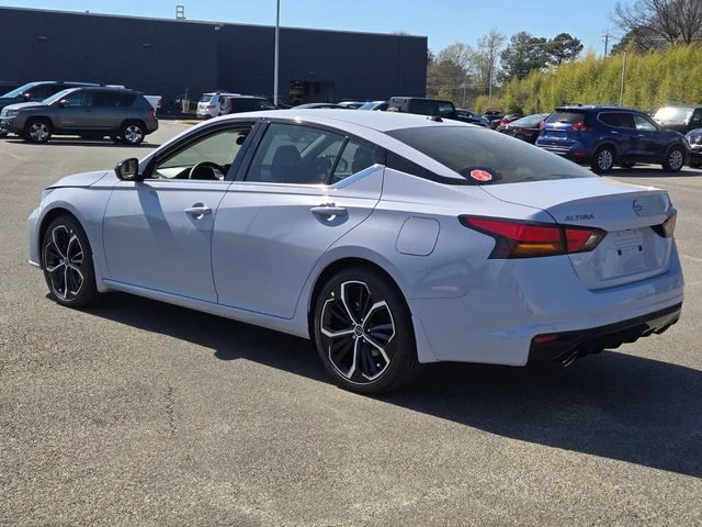 New 2026 Gray Sky Pearl Nissan SR image 3
