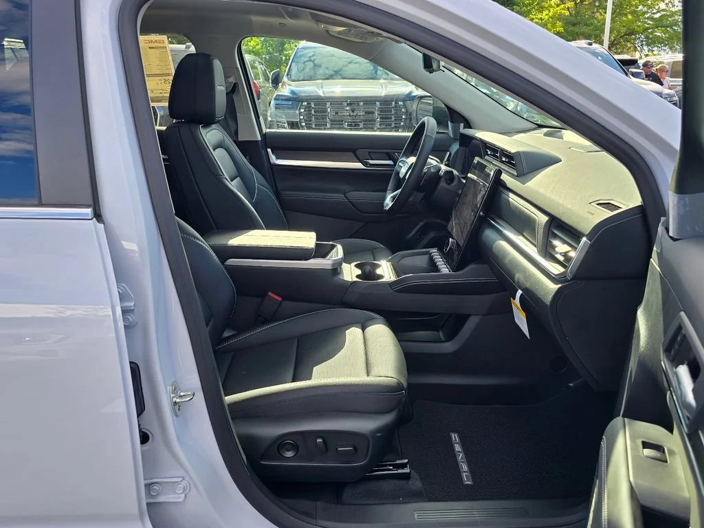 New 2026 Glacier White Tricoat GMC Denali image 25