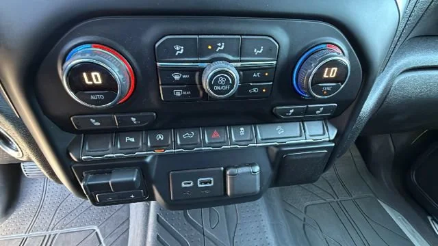 Used 2019 NORTHSKY BLUE METALLIC Chevrolet RST image 14