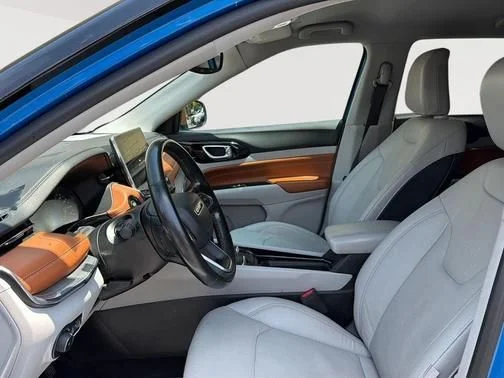 Used 2022 Blue Jeep Limited image 9