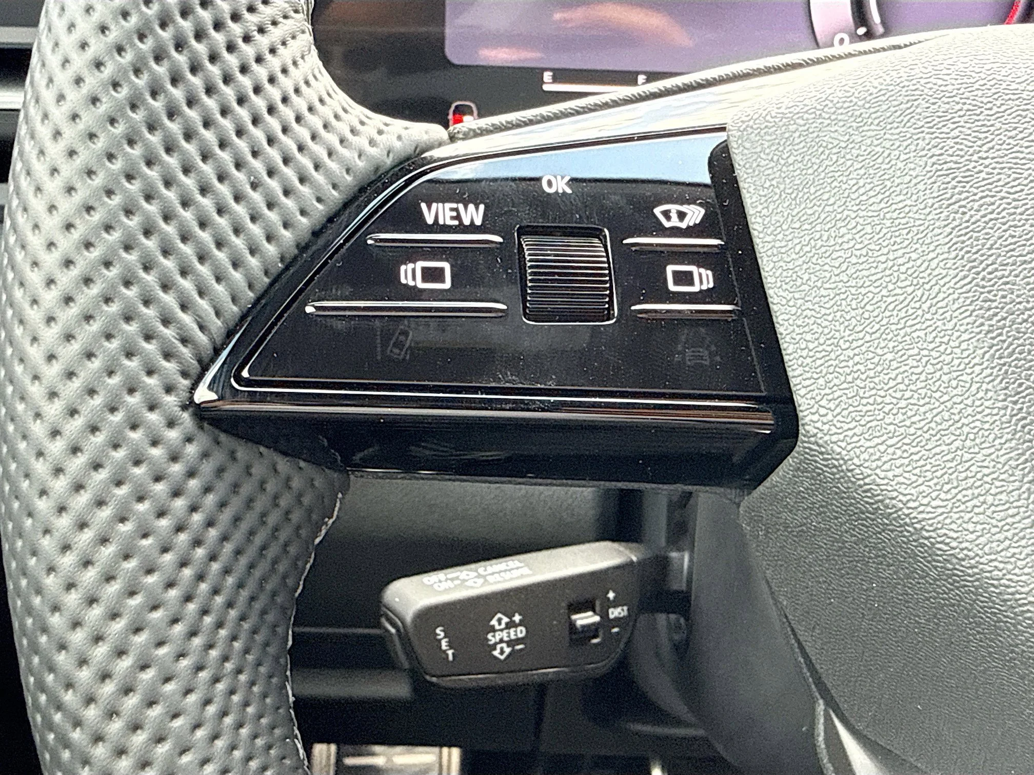 New 2026 Daytona Gray Metallic Audi Premium Plus image 36