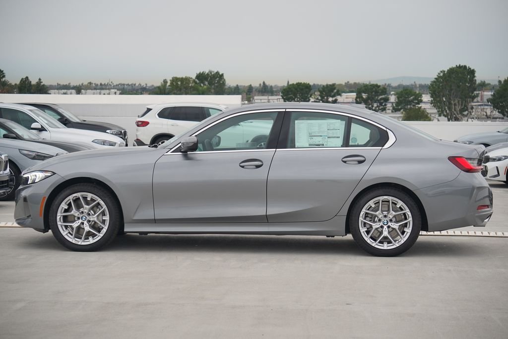 Used 2026 Skyscraper Gray Metallic BMW 330i xDrive image 4