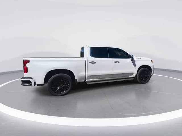 Used 2023 Beige Chevrolet High Country image 12