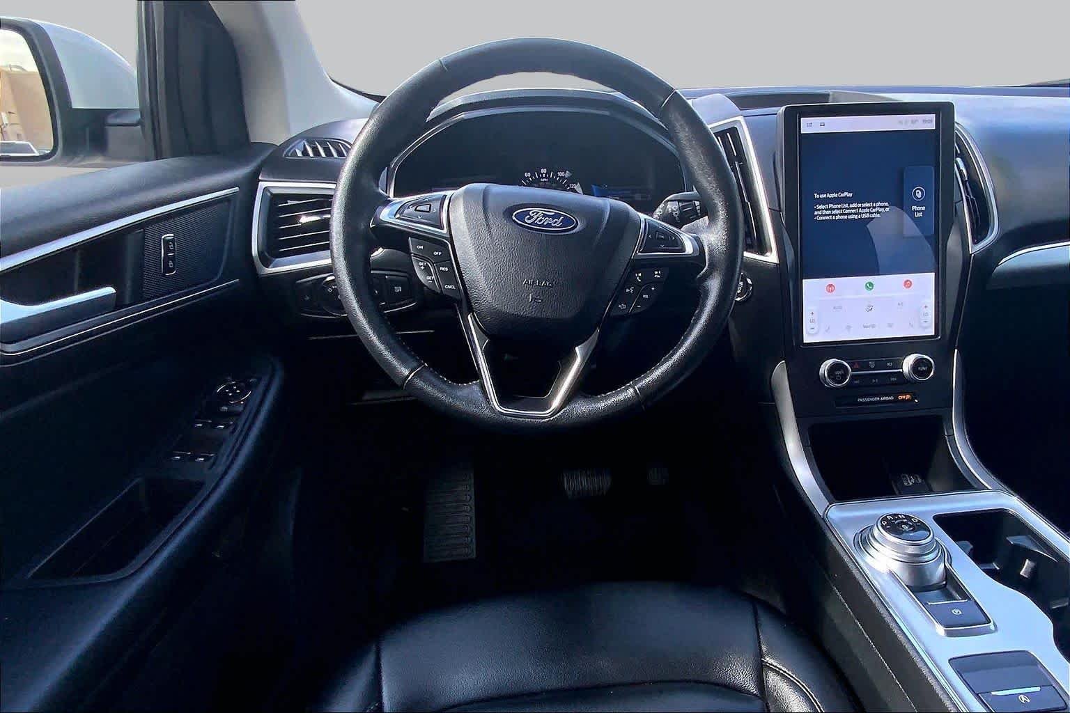Used 2022 Oxford White Ford SEL image 6
