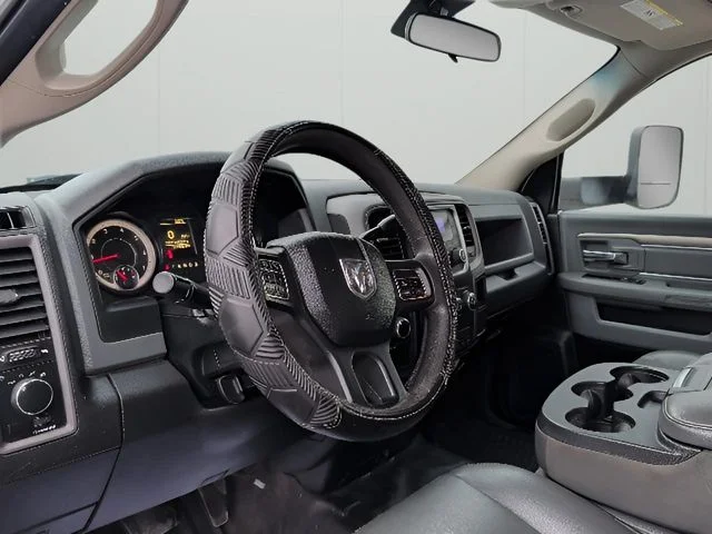 2018 RAM Ram 3500 Chassis Cab Tradesman - Photo 12