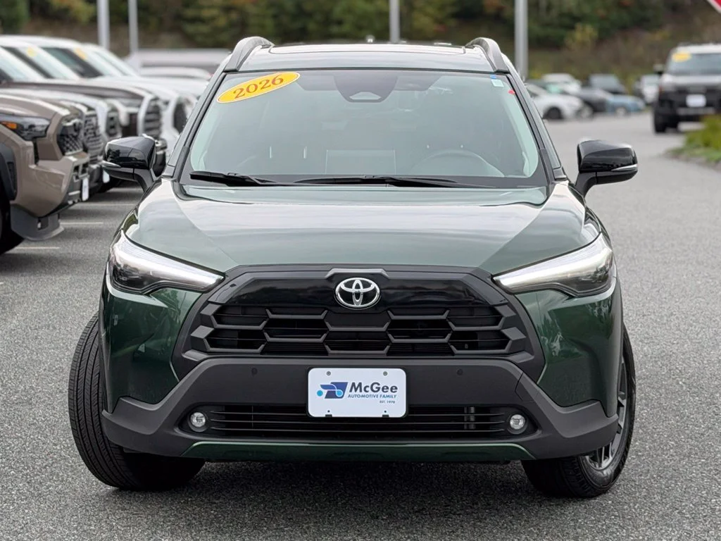 Used 2026  Toyota XLE image 2