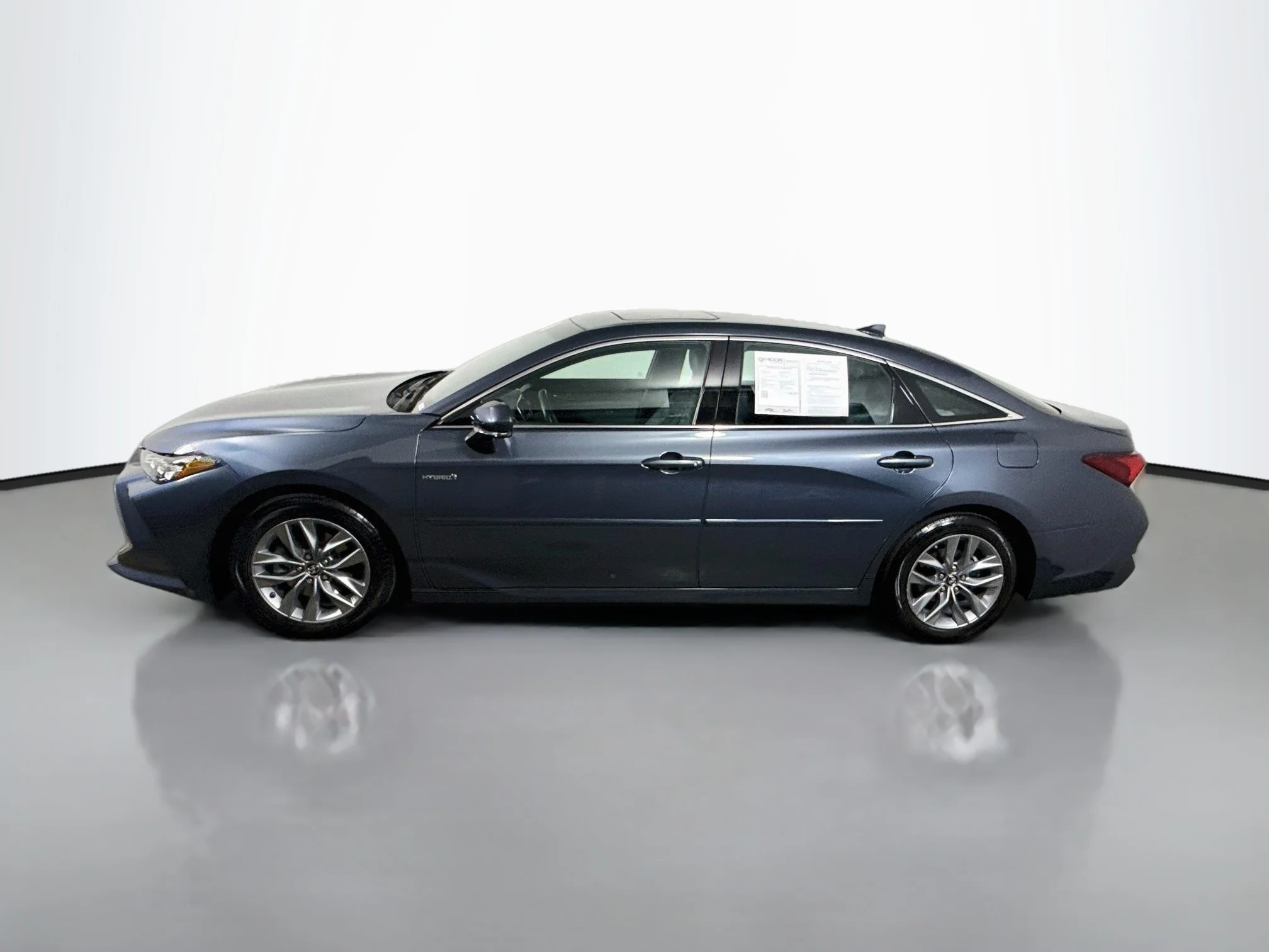 Used 2019 Harbor Gray Metallic Toyota Hybrid XLE image 4