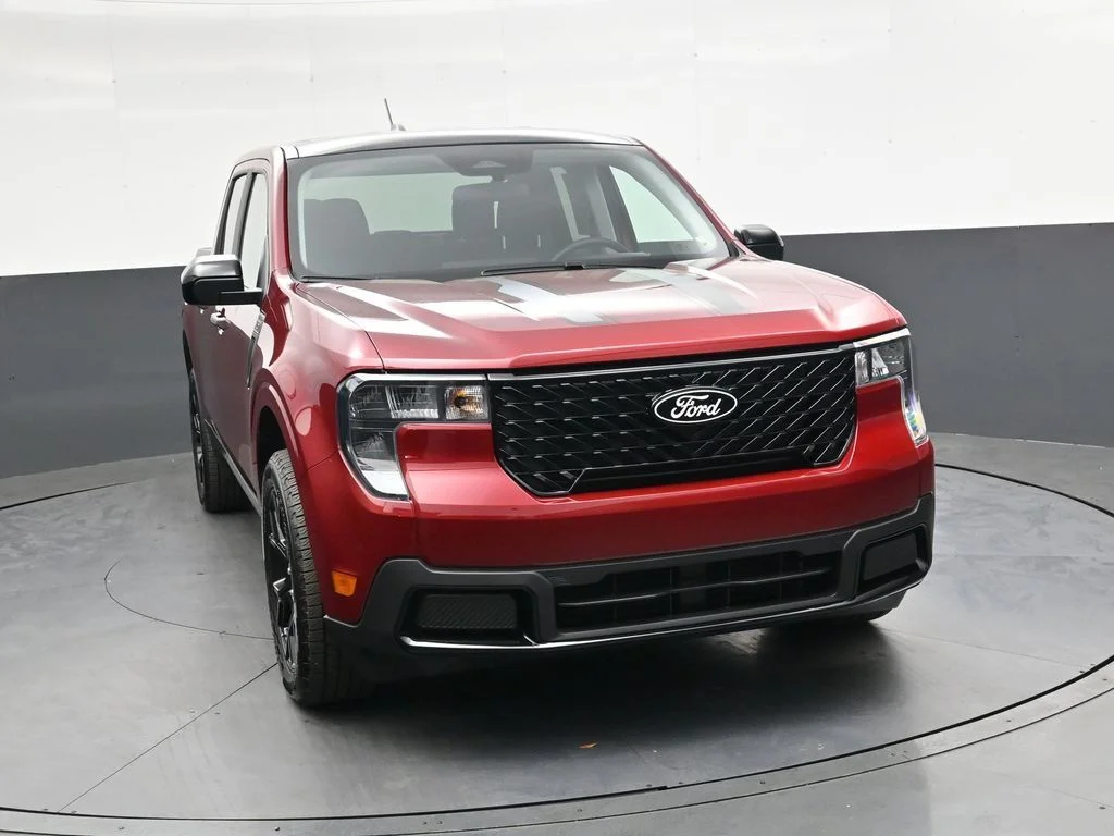 Used 2025 Red Ford XLT image 15