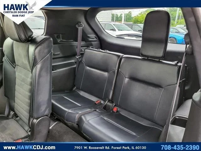 Used 2024 Black Mitsubishi SE image 11