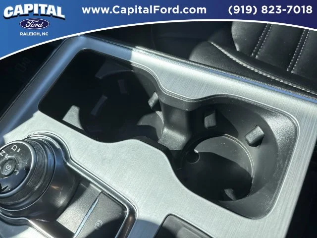 Used 2022 White Ford SEL image 31