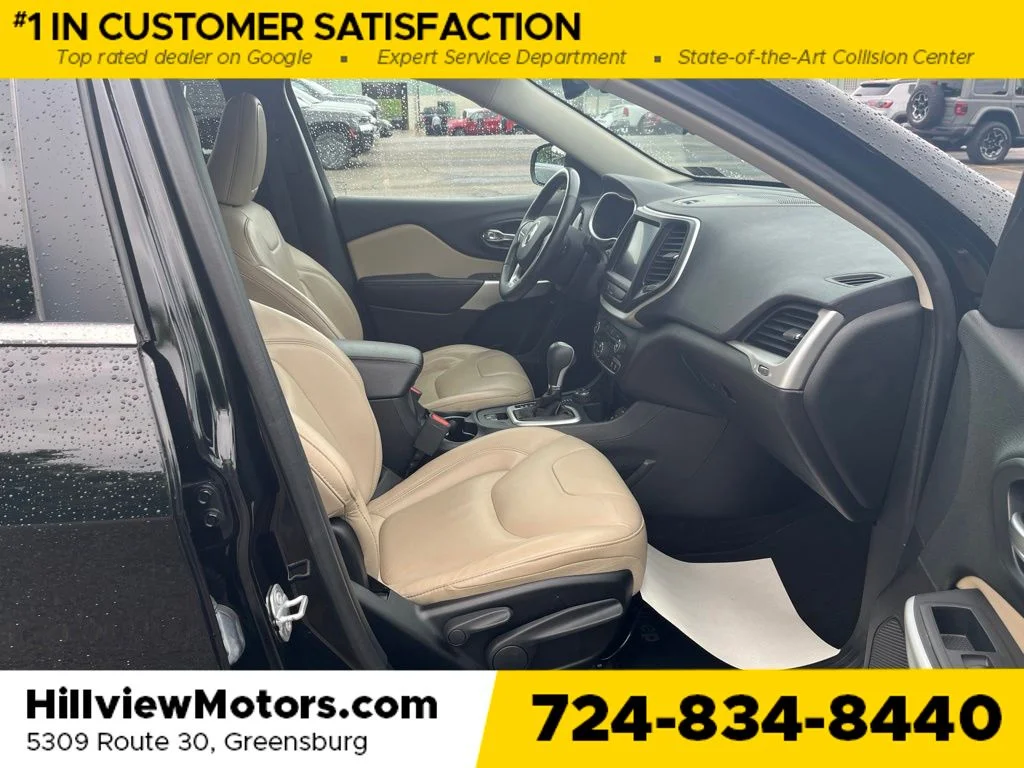 Used 2018 Diamond Black Jeep Limited image 32