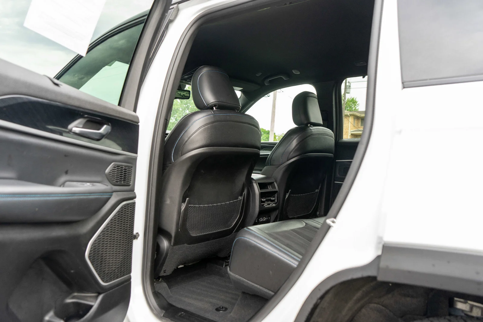 Used 2022 Bright White Clearcoat Jeep Trailhawk 4xe image 29