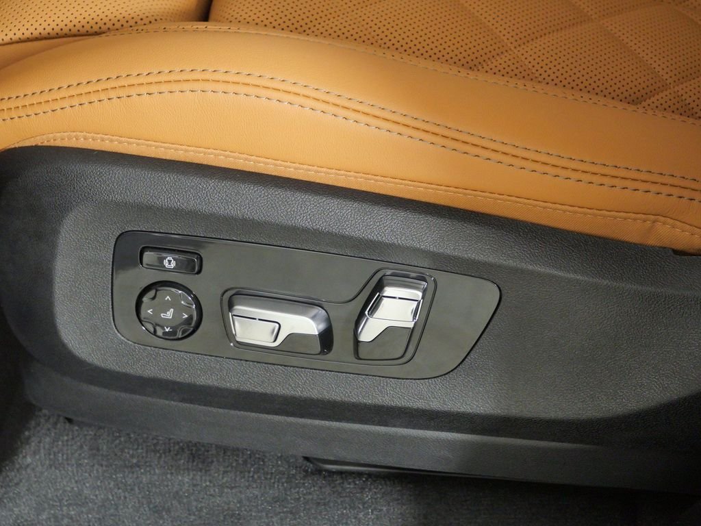 New 2026 Skyscraper Grey Metallic BMW xDrive40i image 39