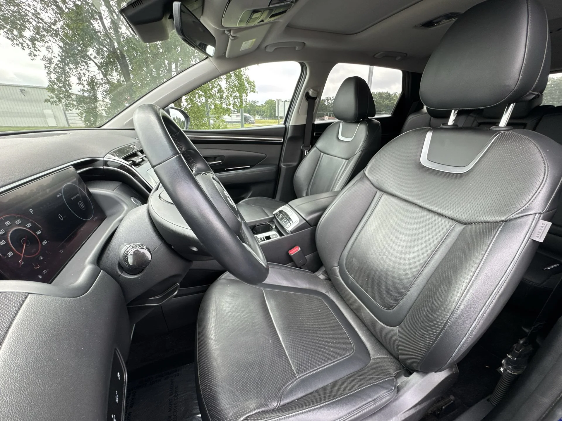 Used 2022 Intense Blue Hyundai SEL image 11