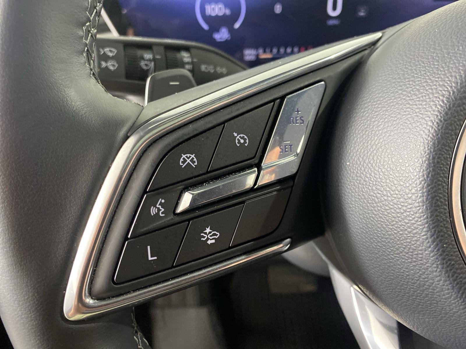 Used 2025 Ebony Twilight Metallic Buick Avenir image 16