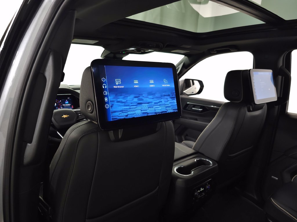 Used 2025 Gray Chevrolet Premier image 23