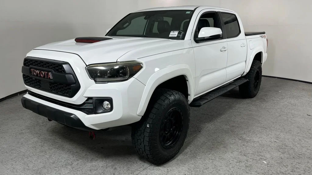 Used 2018 White Toyota TRD Sport image 3