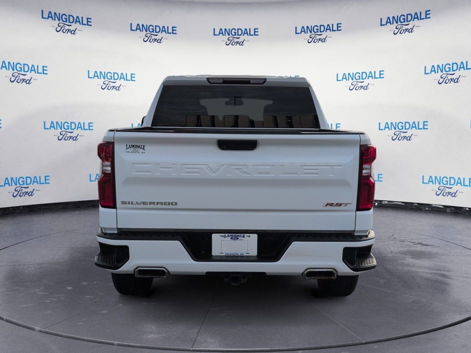 Used 2023 Summit White Chevrolet RST image 8