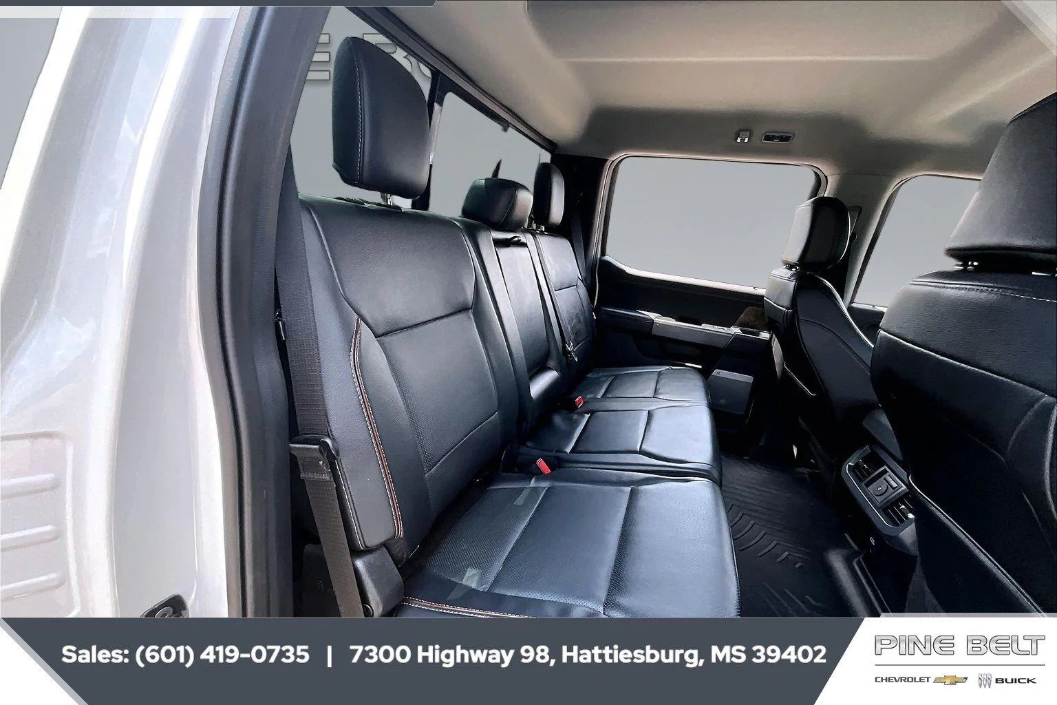 Used 2024 White Ford LARIAT image 21