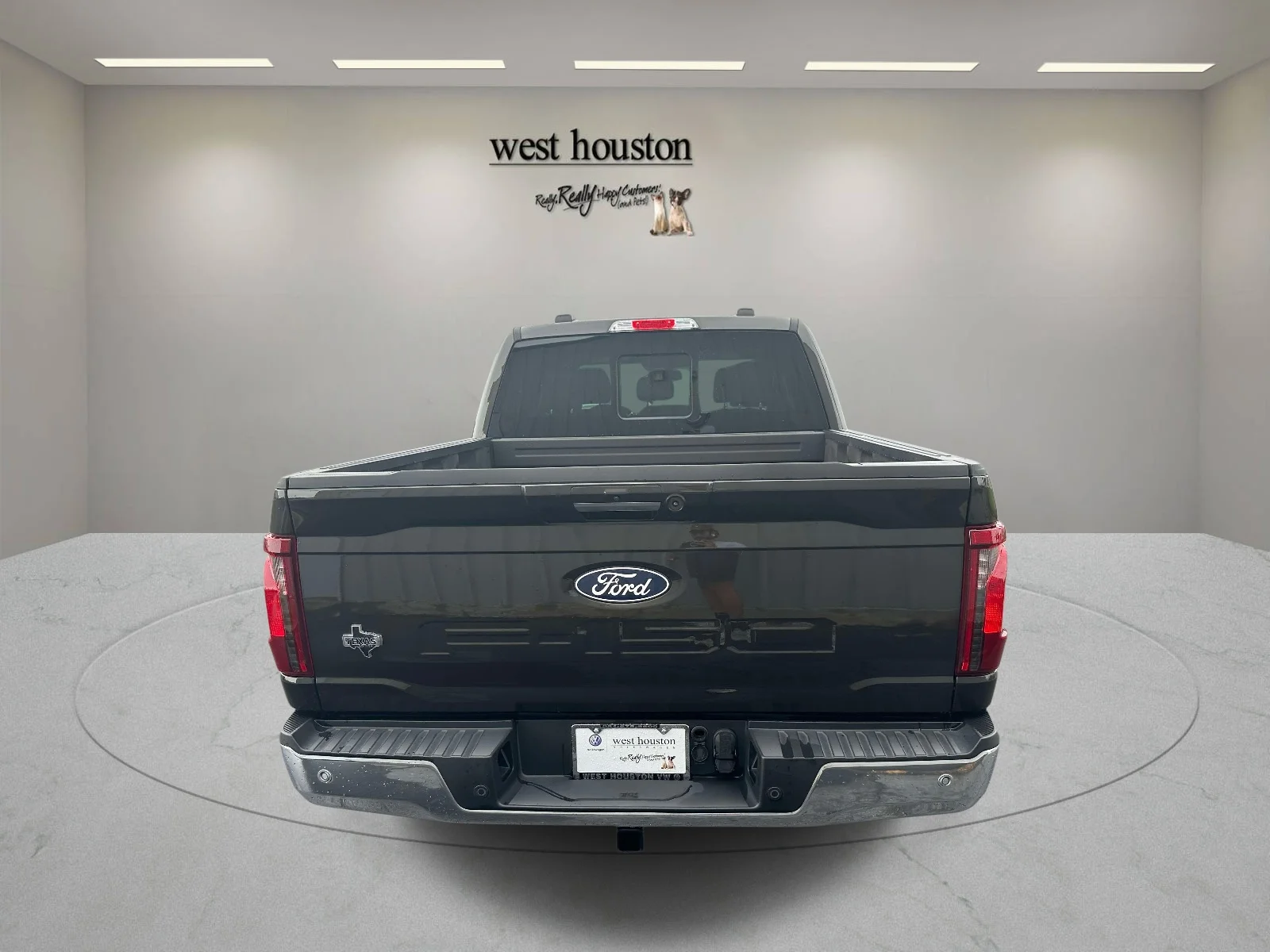 Used 2024 Black Ford XLT image 6