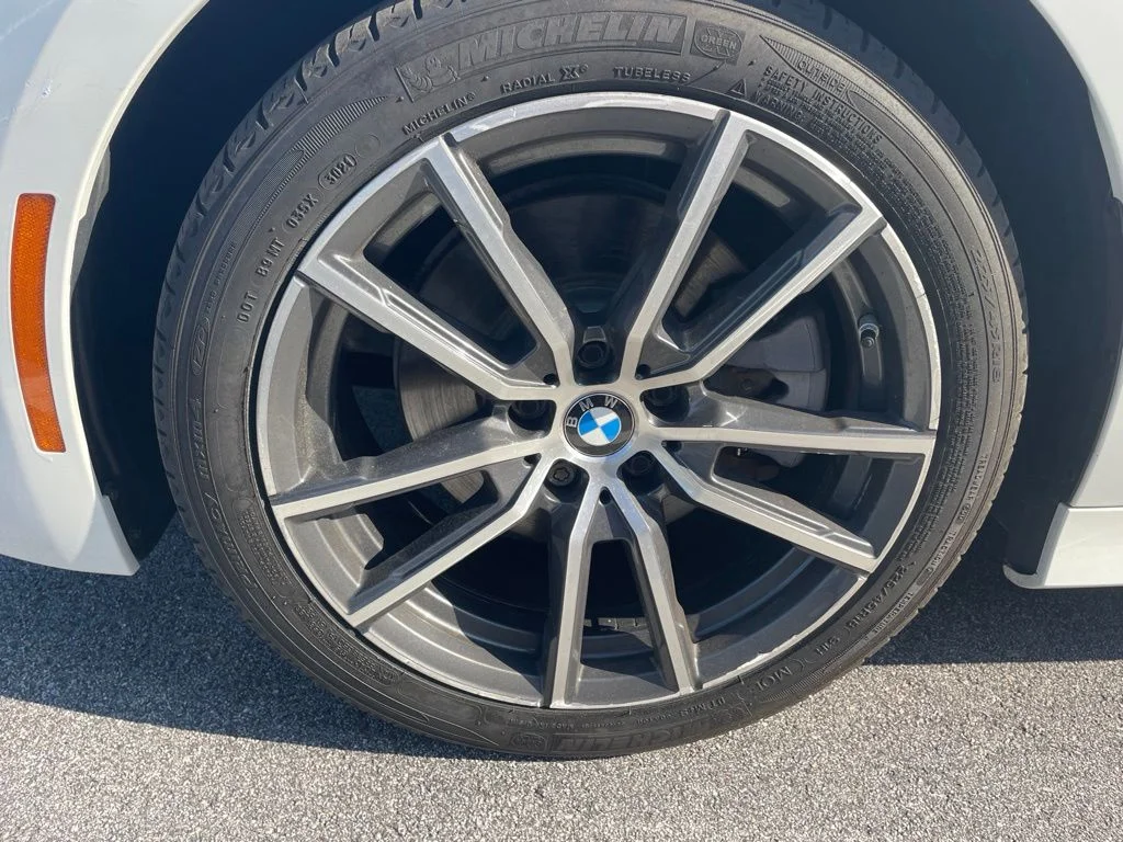 Used 2021 White BMW 330i image 9