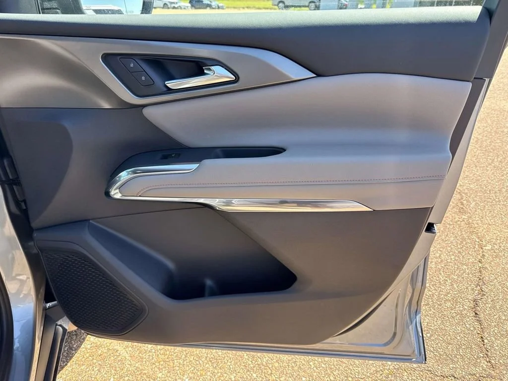 New 2026 Sterling Gray Metallic Chevrolet LT image 21