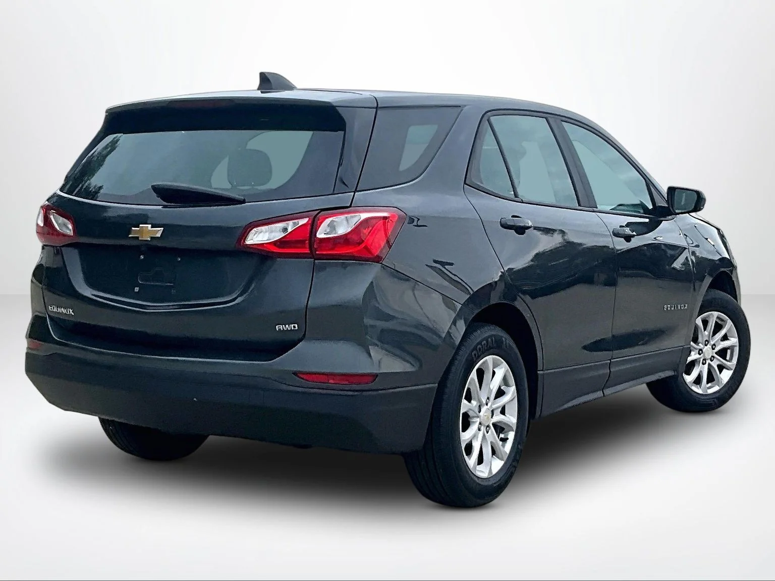 Used 2020 Gray Chevrolet LS image 3