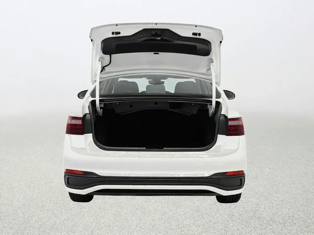 Used 2025 White Volkswagen 1.5T S image 19